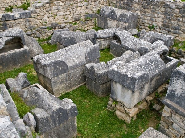 Руины города Салона